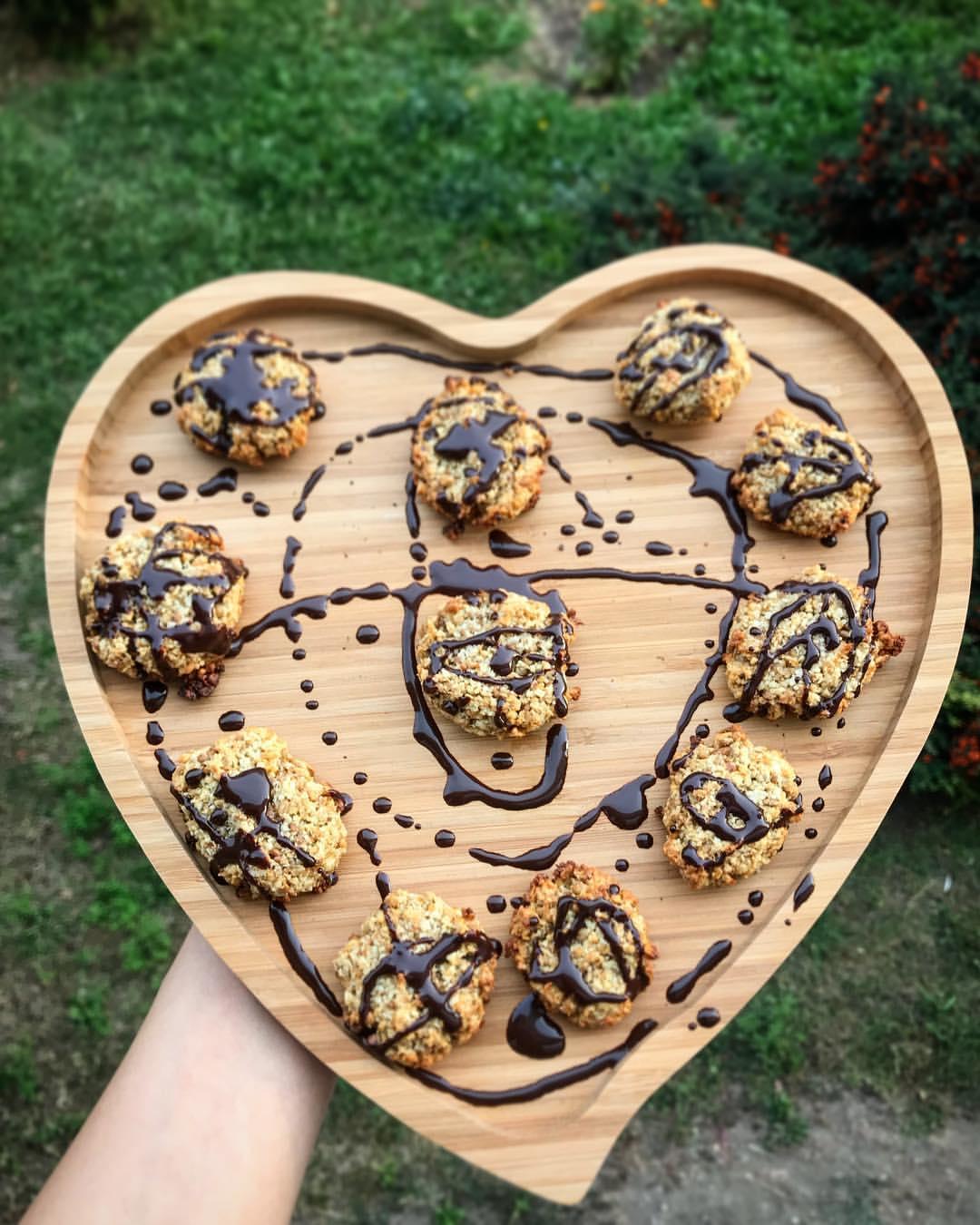 ŞEKERSİZ UNSUZ FİT KURABİYE 