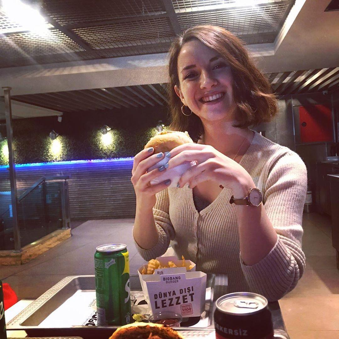 DİYET SADECE YEŞİLLİK YEMEK DEĞİL 