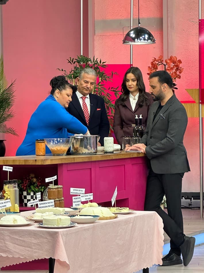 Uzman Diyetisyen Aylin Güngör - A.Ayrancı Karaciğer Hastalıklarında Beslenme - 4. Fotoğraf