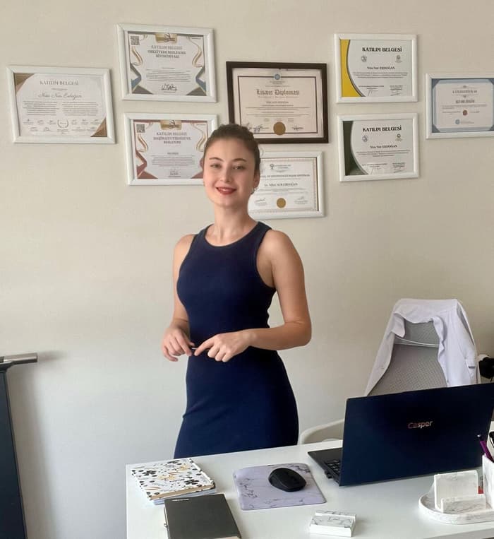 Dyt. Nisa Erdoğan Fonksiyonel Tıp - 1. Fotoğraf
